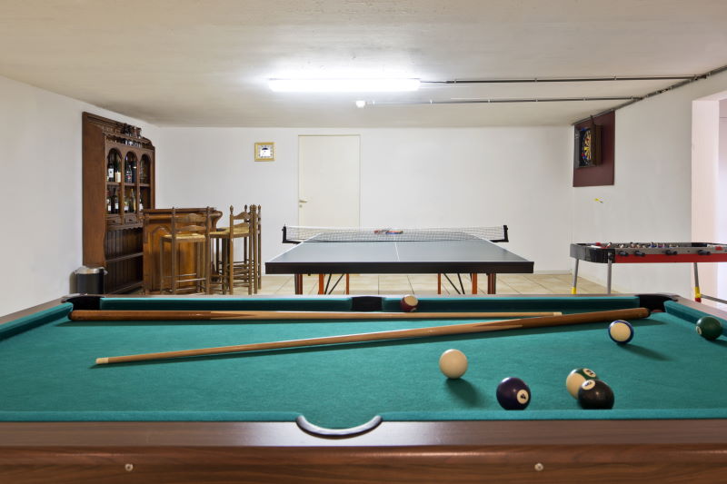 pool-table-and-ping-pong-table